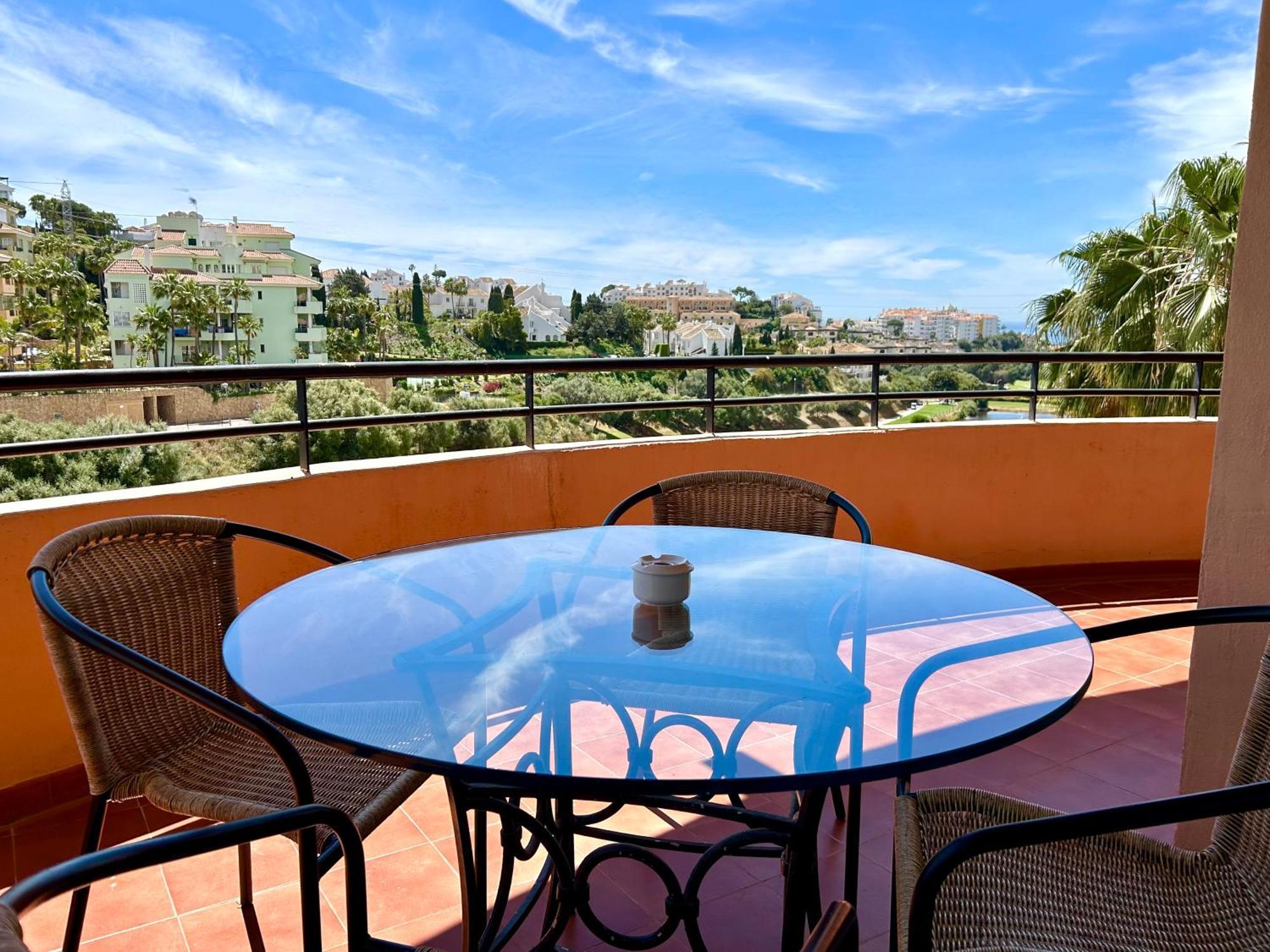 Modern And Stylish Apartment Seeview And Golfview Malaga Exterior photo