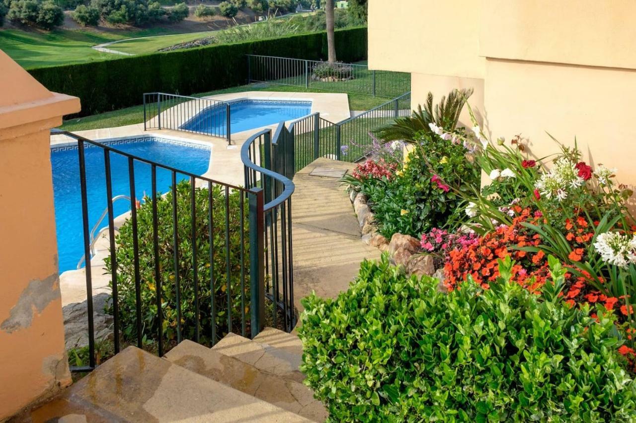 Modern And Stylish Apartment Seeview And Golfview Malaga Exterior photo